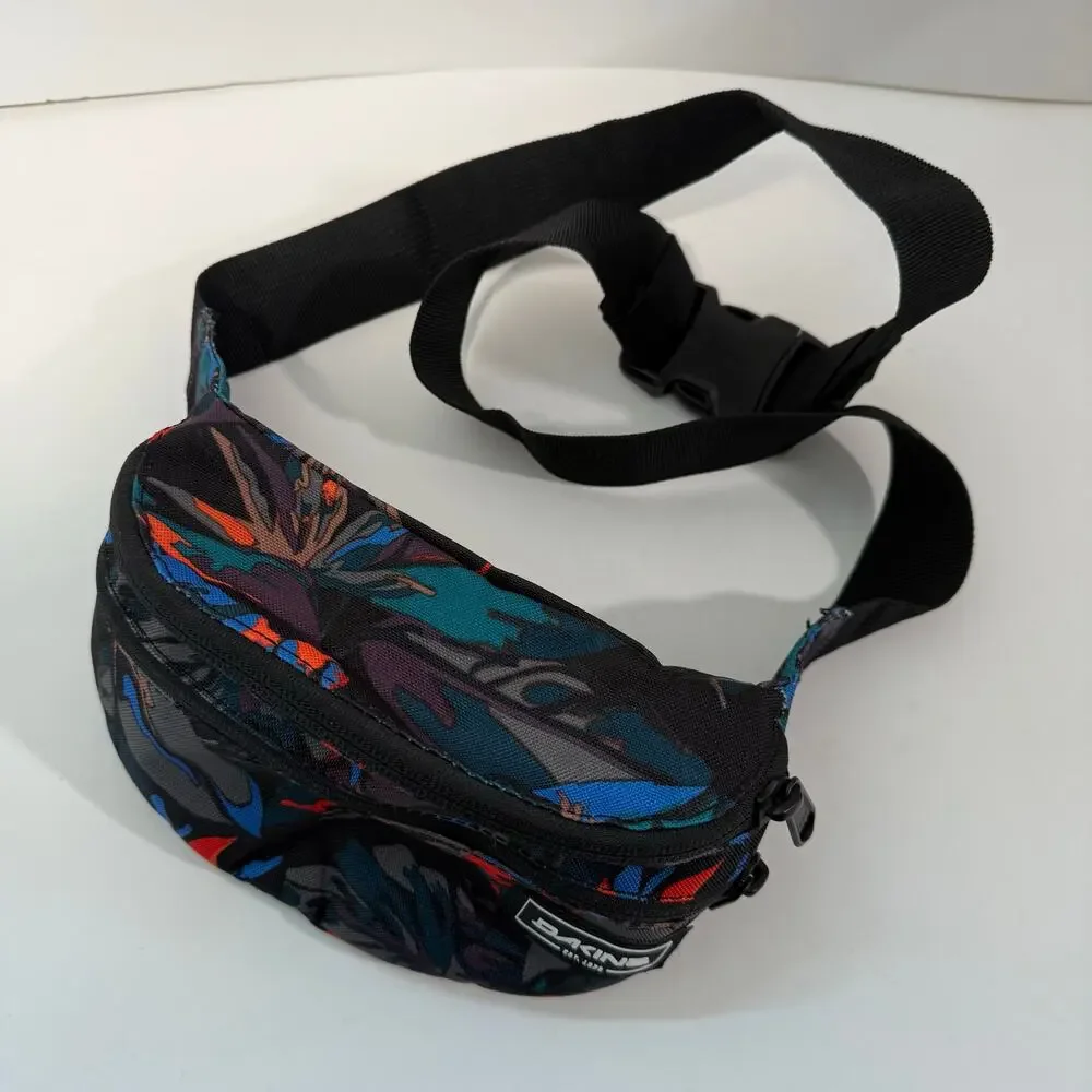 Dakine Women's Classic Hip Pack‎ Floral Recycled Adjustable